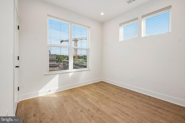 5331 ZENITH OLOOK, Bethesda, MD 20816