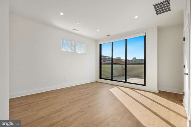 5331 ZENITH OLOOK, Bethesda, MD 20816