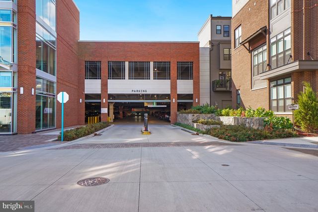 5331 ZENITH OLOOK, Bethesda, MD 20816