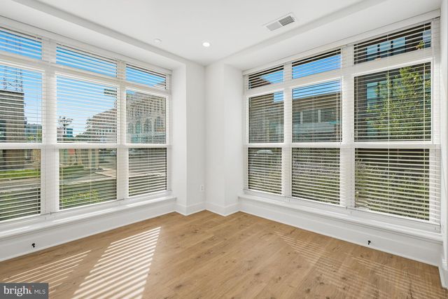 5331 ZENITH OLOOK, Bethesda, MD 20816