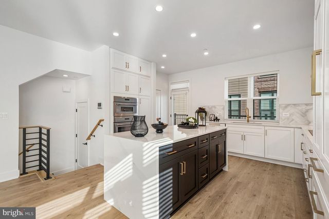 5331 ZENITH OLOOK, Bethesda, MD 20816