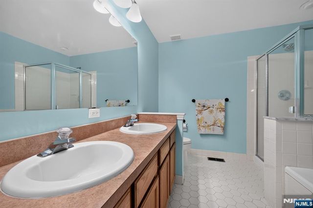 120 Carter Road, Wanaque, NJ 07420