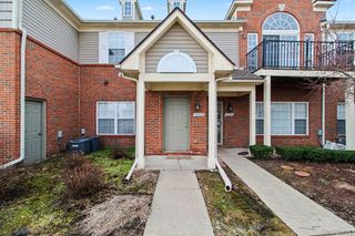 20006 Hidden Oaks Drive, Brownstown Charter Township, MI 48183