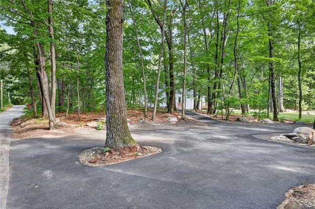 1 Angell Road, Lincoln, RI 02865