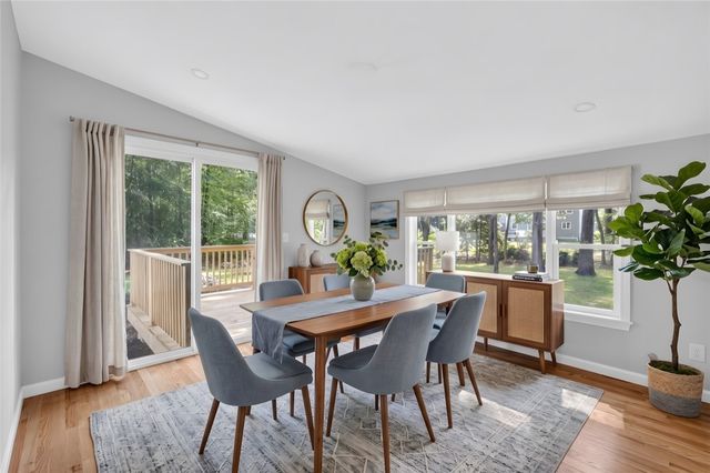 1 Angell Road, Lincoln, RI 02865