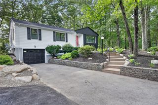 1 Angell Road, Lincoln, RI 02865