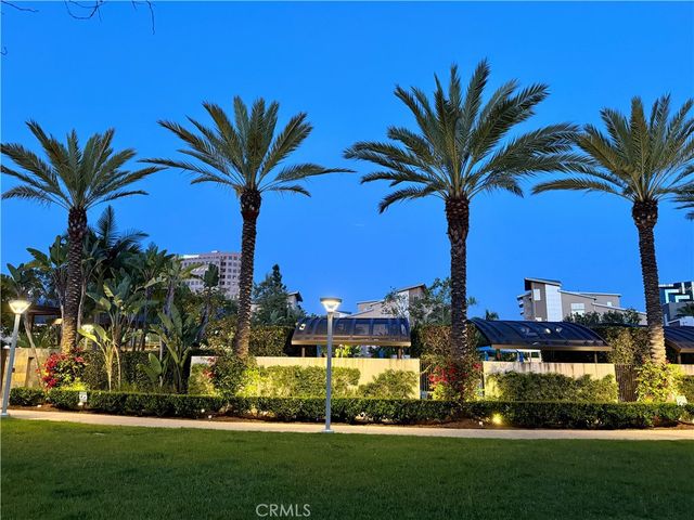 21 Gramercy 102, Irvine, CA 92612