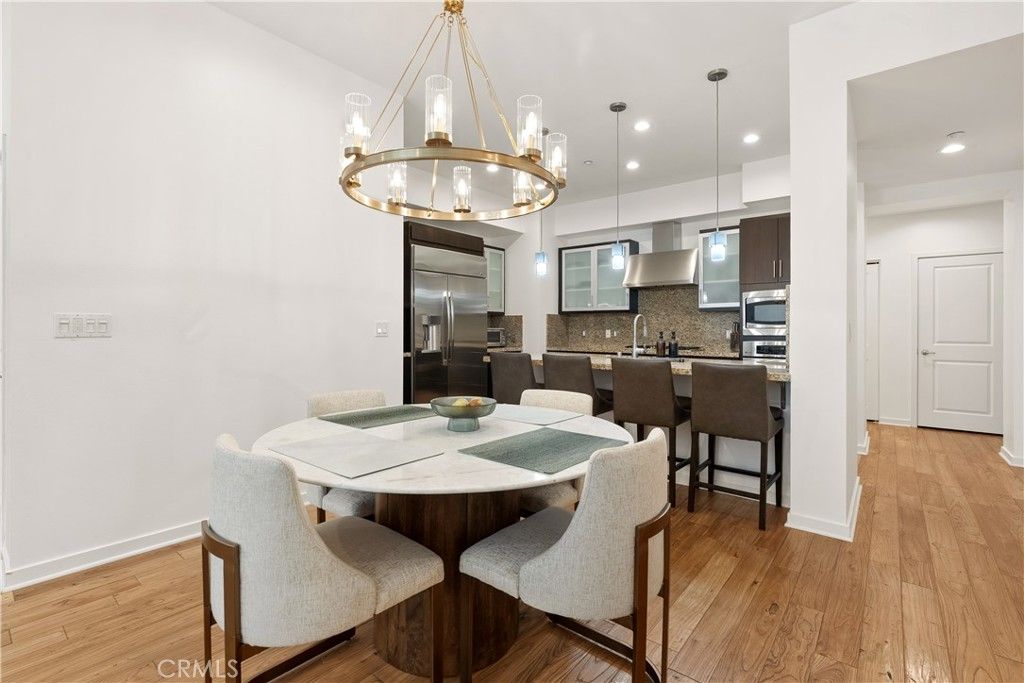 21 Gramercy 102, Irvine, CA 92612