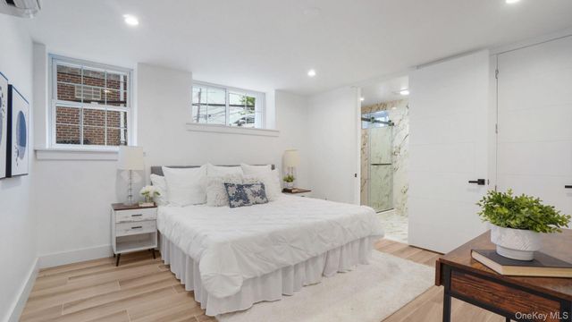 2424 Esplanade Avenue, Bronx, NY 10469