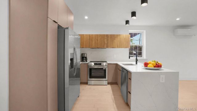 2424 Esplanade Avenue, Bronx, NY 10469
