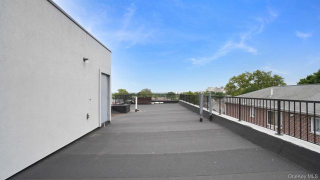 2424 Esplanade Avenue, Bronx, NY 10469