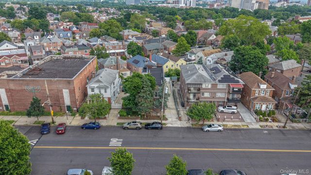 2424 Esplanade Avenue, Bronx, NY 10469