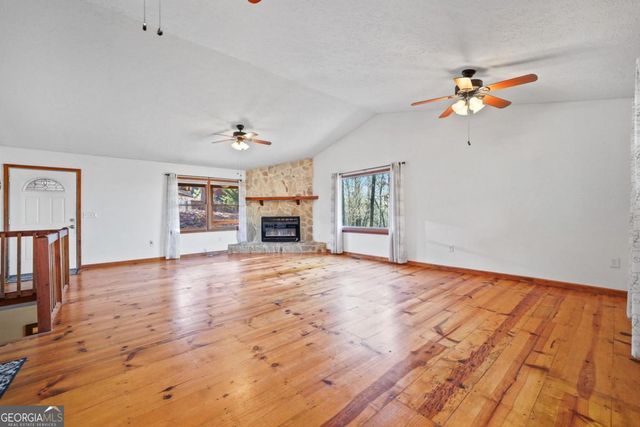 421 Cherokee Court, Ellijay, GA 30540