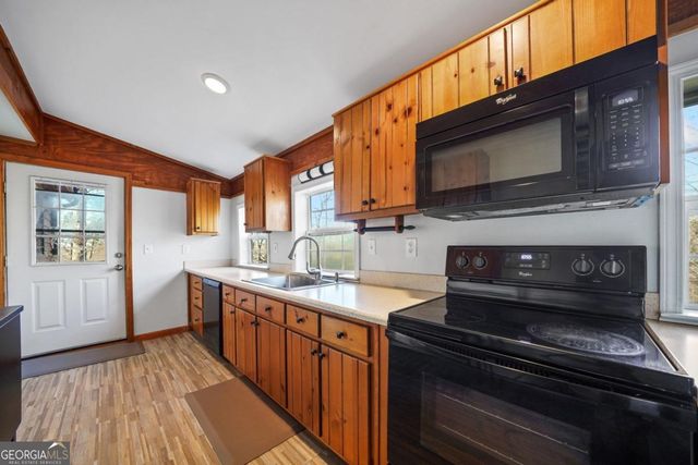 421 Cherokee Court, Ellijay, GA 30540