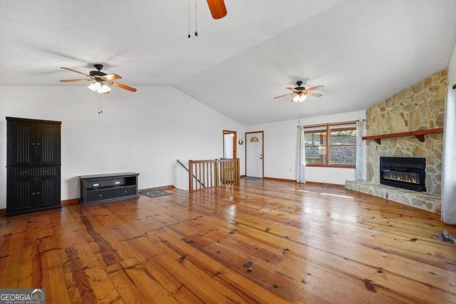 421 Cherokee Court, Ellijay, GA 30540