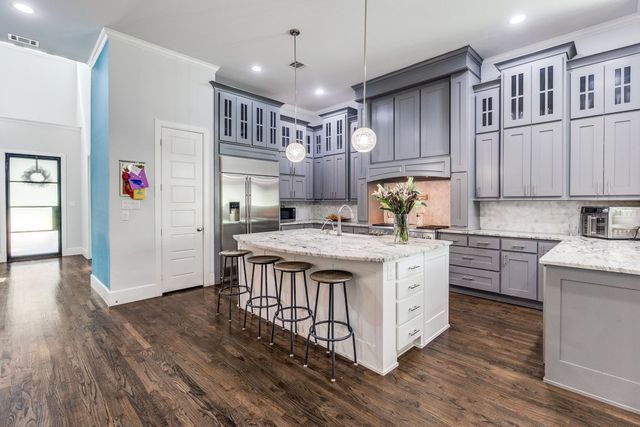 3932 Frontier Lane, Dallas, TX 75214