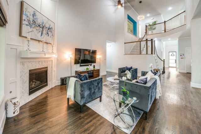 3932 Frontier Lane, Dallas, TX 75214