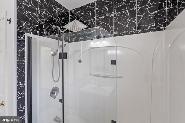 1552 COLLINGS RD, Camden, NJ 08104