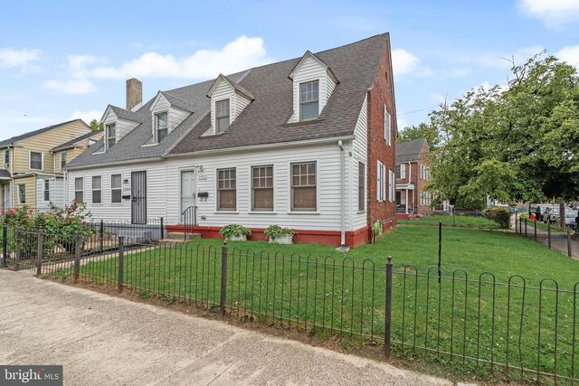 1552 COLLINGS RD, Camden, NJ 08104