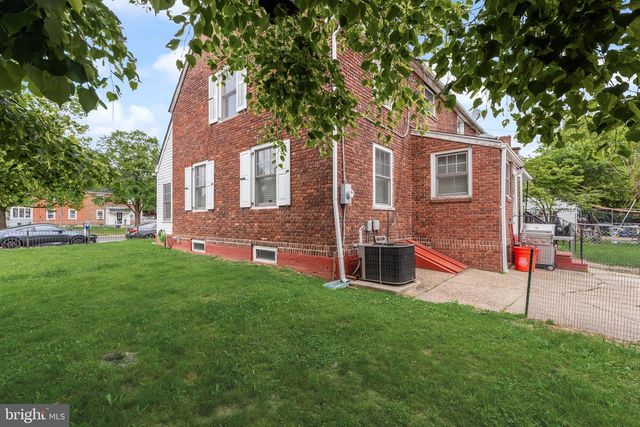 1552 COLLINGS RD, Camden, NJ 08104