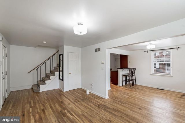 1552 COLLINGS RD, Camden, NJ 08104