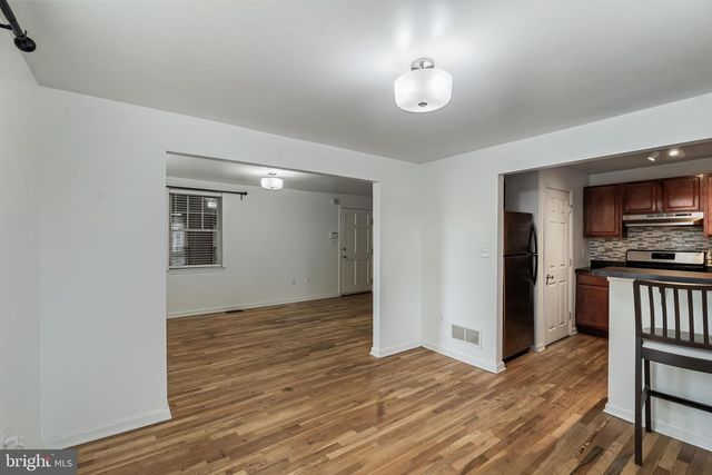 1552 COLLINGS RD, Camden, NJ 08104