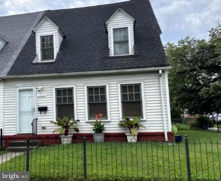 1552 COLLINGS RD, Camden, NJ 08104