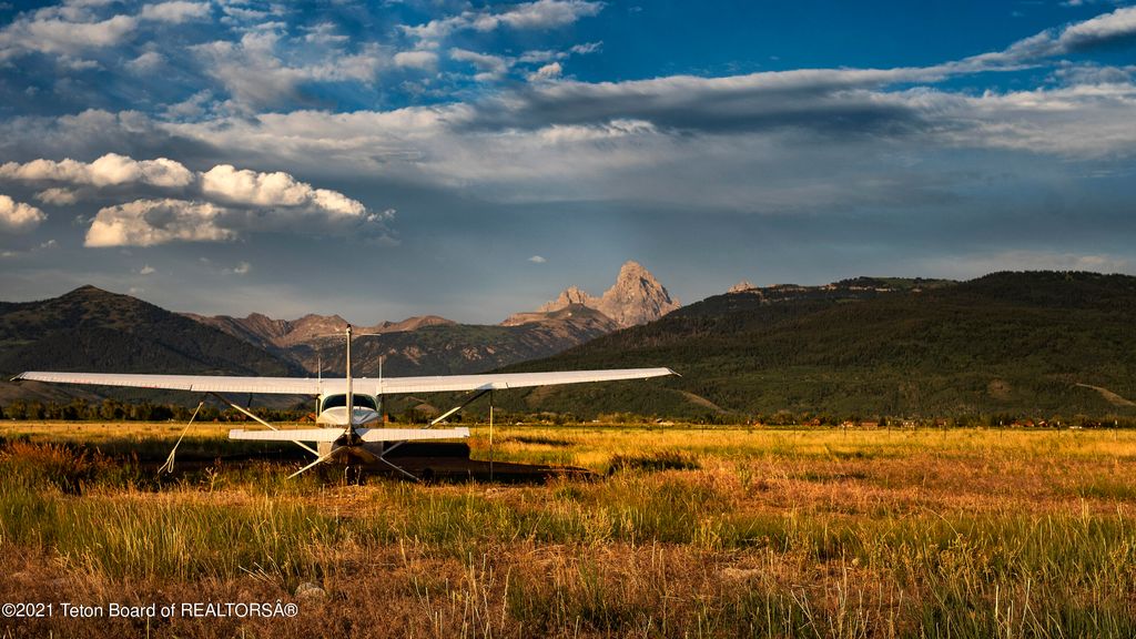 250 E 1750 N, Driggs, ID 83422