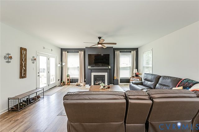 12919 Craftsbury Ct, Midlothian, VA 23112