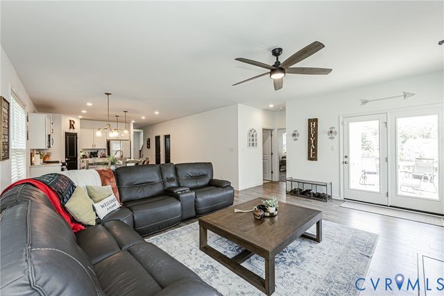 12919 Craftsbury Ct, Midlothian, VA 23112