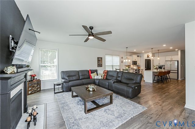 12919 Craftsbury Ct, Midlothian, VA 23112