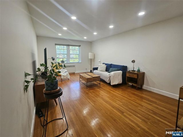 185 Palisade Avenue A1B, Englewood, NJ 07631