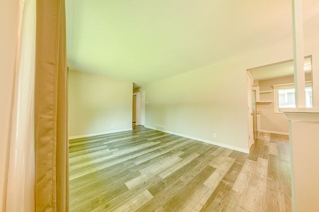 7840 Winsdale Street N, Golden Valley, MN 55427