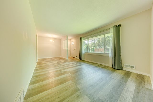 7840 Winsdale Street N, Golden Valley, MN 55427