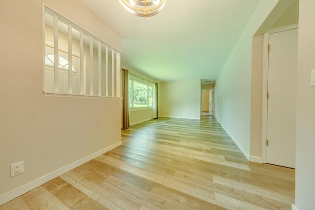 7840 Winsdale Street N, Golden Valley, MN 55427