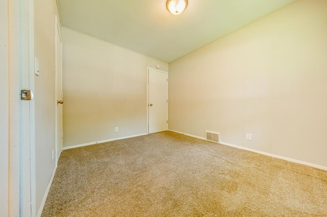 7840 Winsdale Street N, Golden Valley, MN 55427
