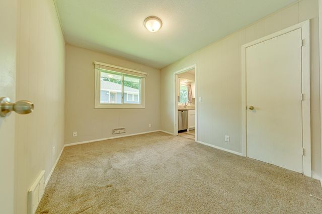 7840 Winsdale Street N, Golden Valley, MN 55427