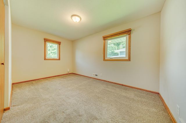 7840 Winsdale Street N, Golden Valley, MN 55427