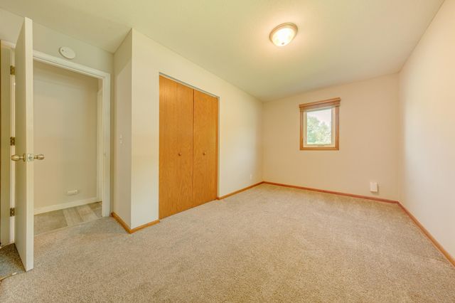 7840 Winsdale Street N, Golden Valley, MN 55427