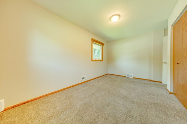 7840 Winsdale Street N, Golden Valley, MN 55427