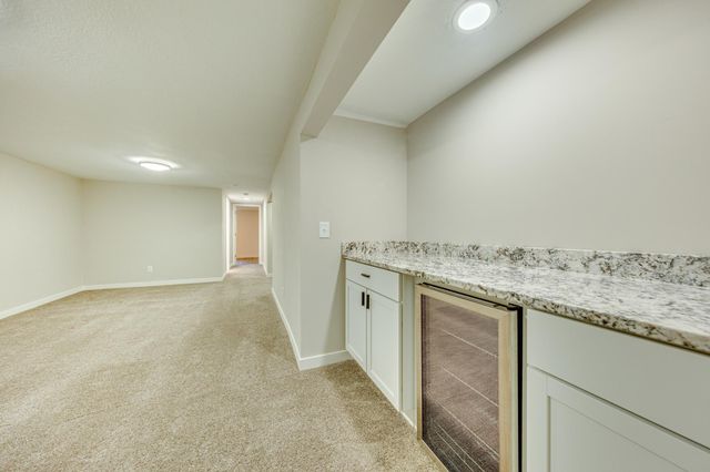 7840 Winsdale Street N, Golden Valley, MN 55427