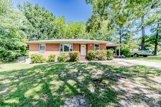 5200 Bayleaf Drive, Fayetteville, NC 28304