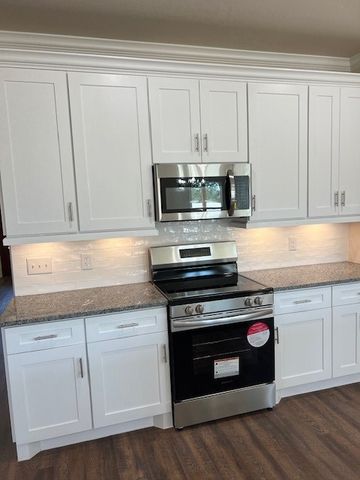 3003 Steepleridge Circle, Granbury, TX 76048