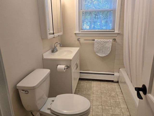 270 Old Strawberry Hill Rd, Barnstable, MA 02601