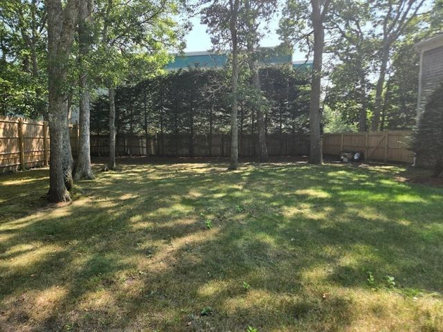 270 Old Strawberry Hill Rd, Barnstable, MA 02601