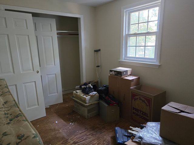 270 Old Strawberry Hill Rd, Barnstable, MA 02601