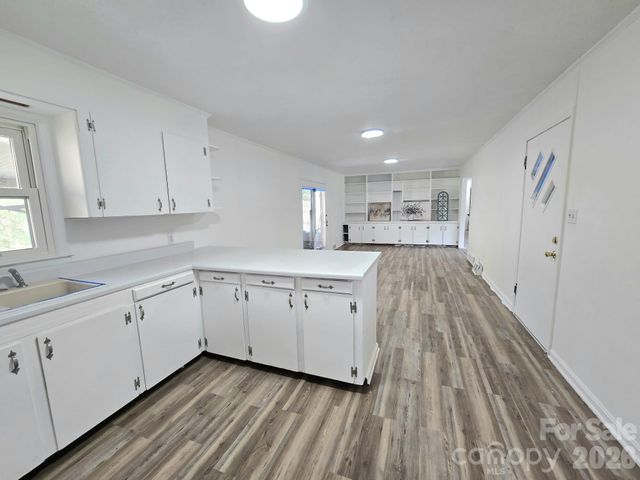 1797 Calvin Edney Road, Mars Hill, NC 28754