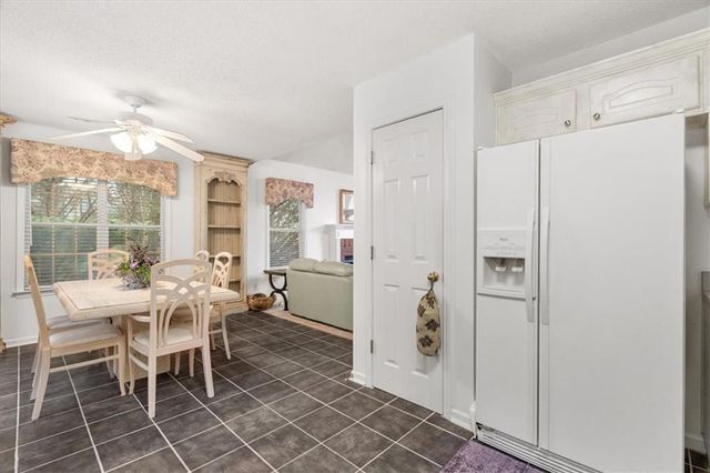 130 Orchard Way SE, Calhoun, GA 30701