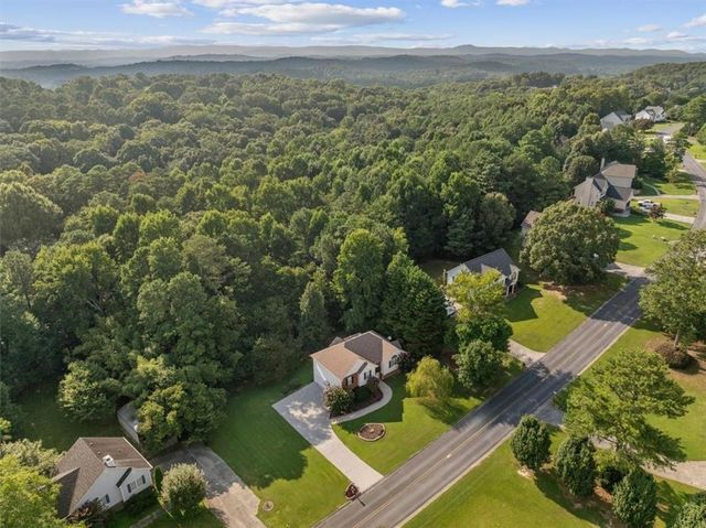 130 Orchard Way SE, Calhoun, GA 30701