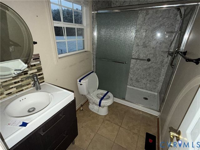 1362 Little Low Ground Rd, Emporia, VA 23847